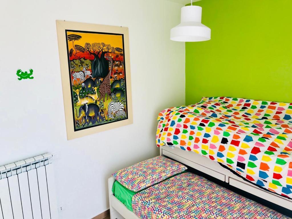 5 Miles Apt Apartment Rocca Cinquemiglia Екстериор снимка